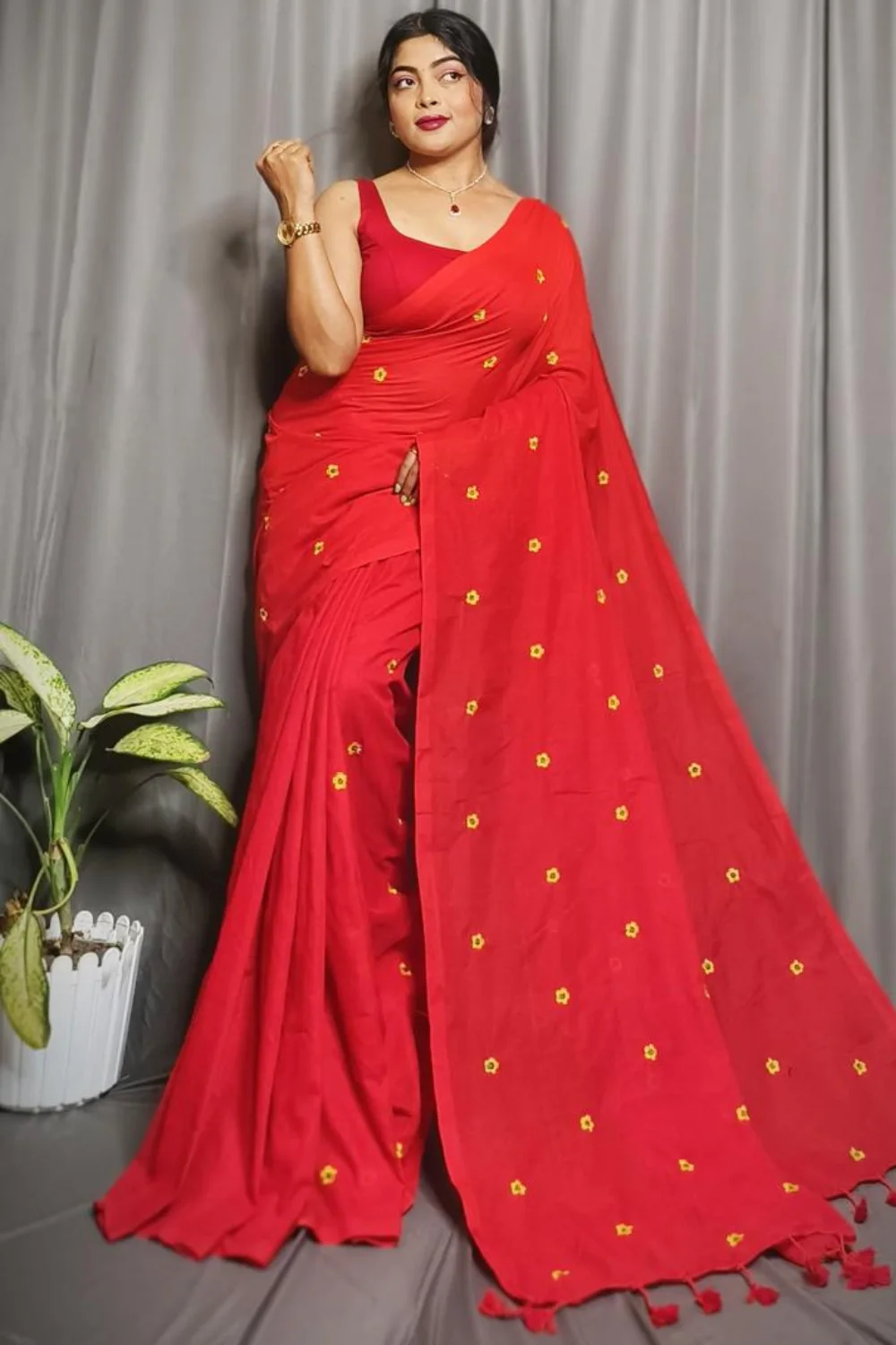 Red Cotton Saree With Floral Embroidery