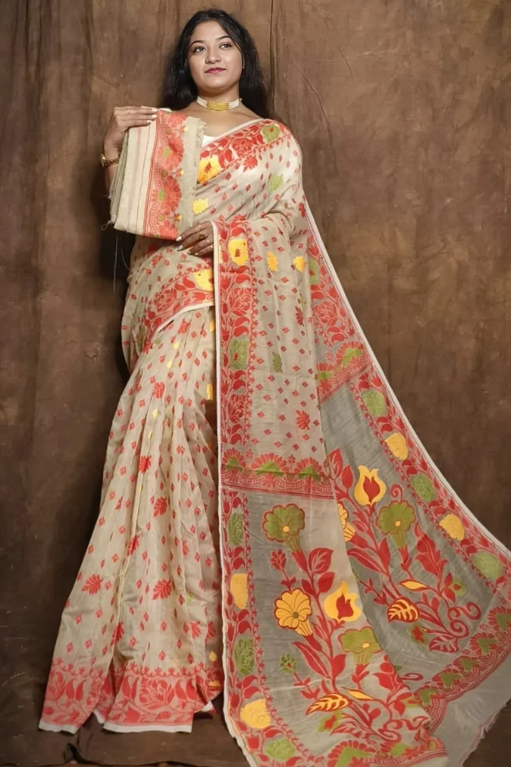 Classic Off White Dhakai Jamdani Saree