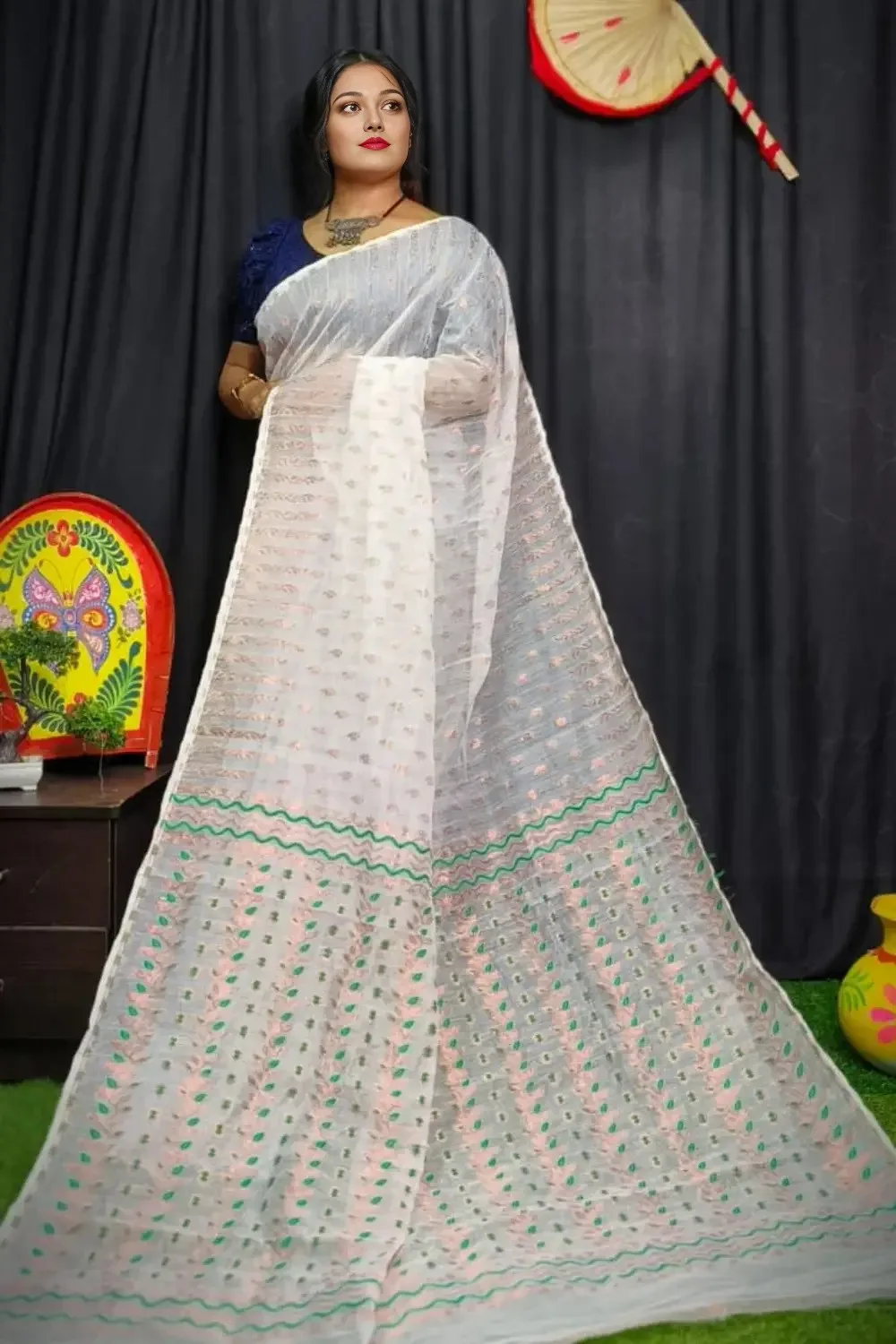 White Unique Dhakai Jamdani Saree