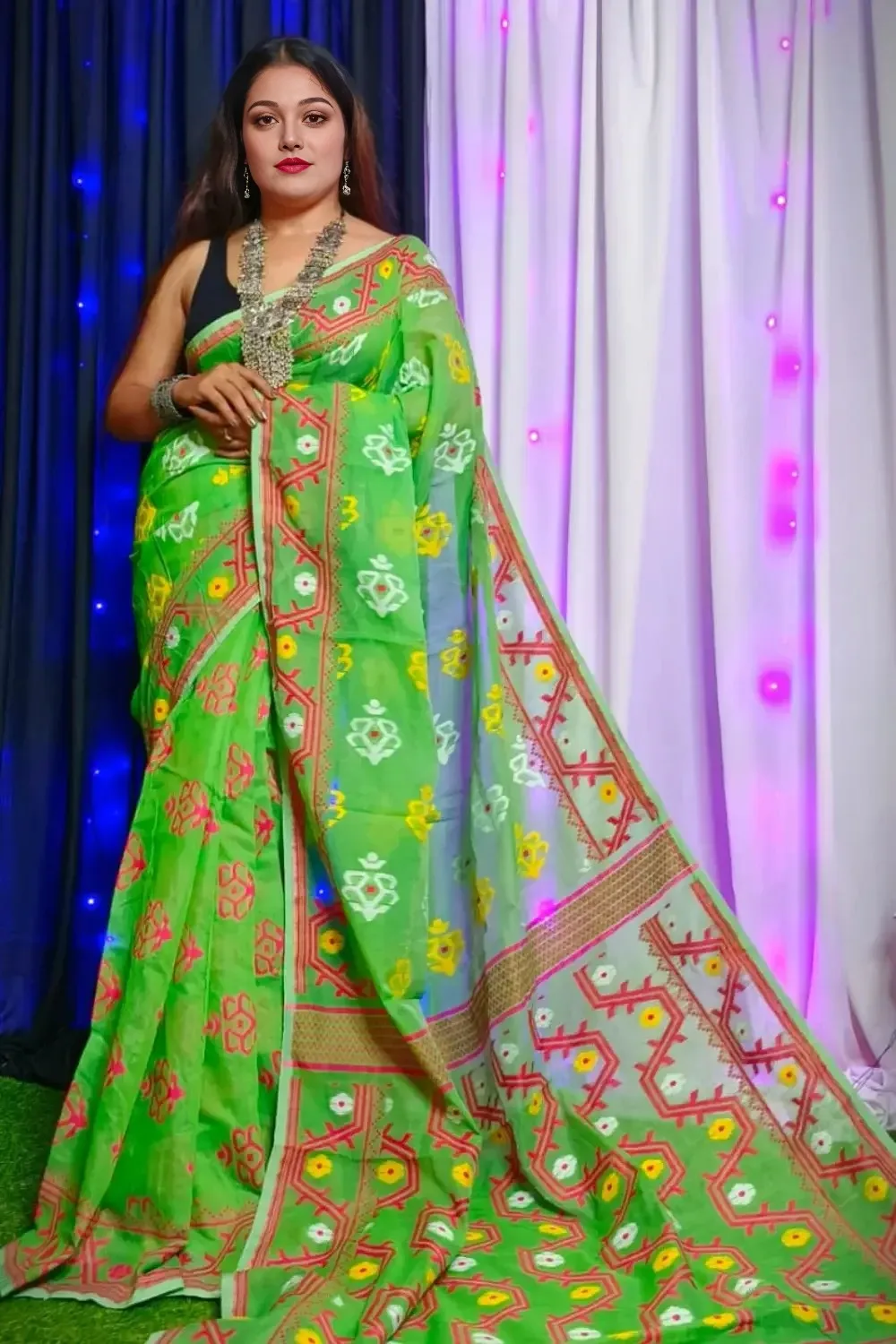 Dark-Green Dhakai Jamdani Saree