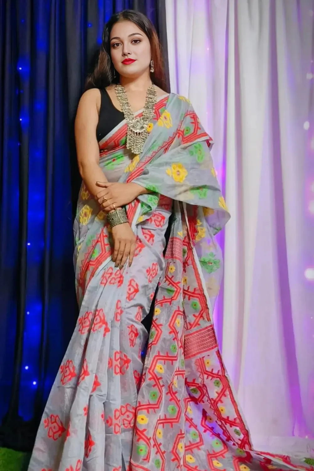 Light-Gray Dhakai Jamdani Saree