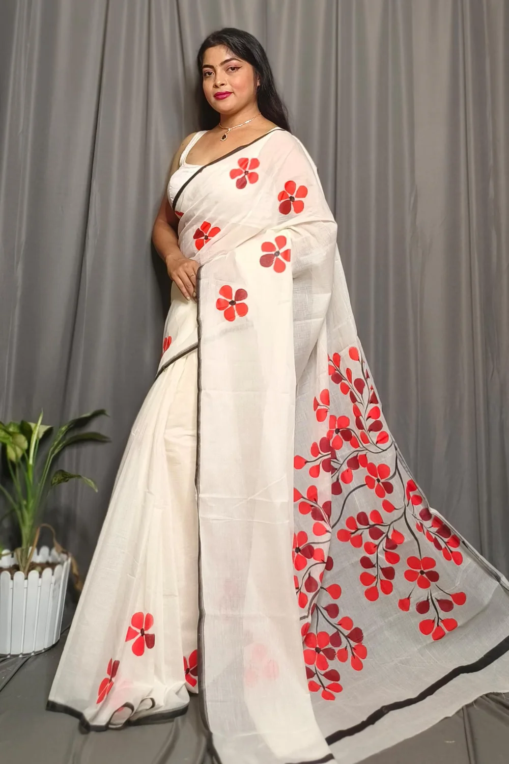 White Pure Mull Cotton Saree With Hand Printed Peach Jaba