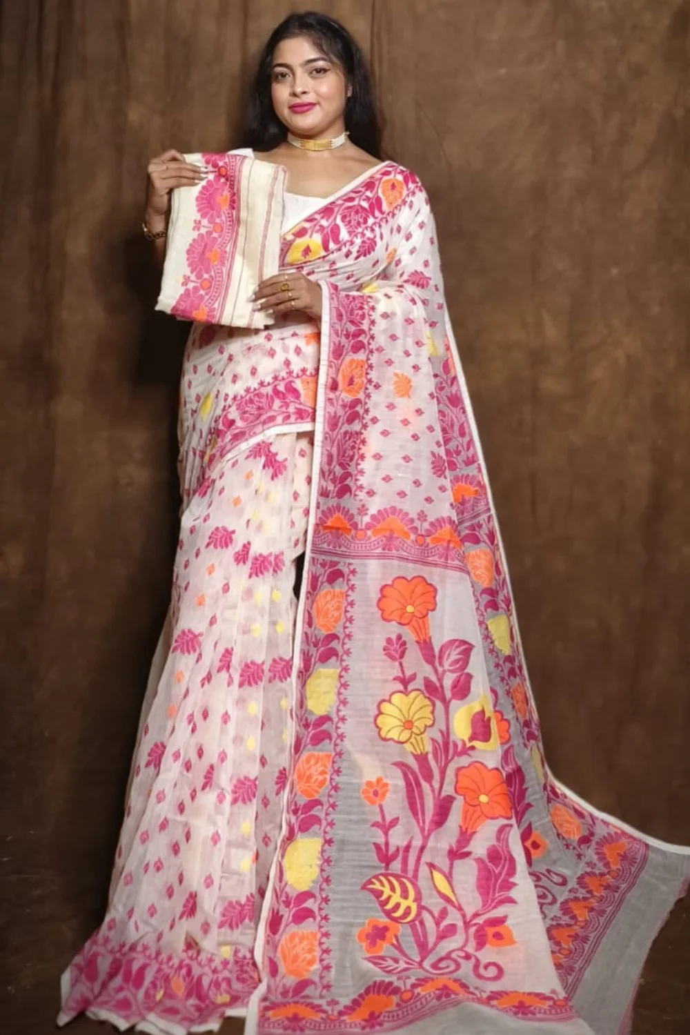 Delicate White And Pink Dhakai Jamdani Saree