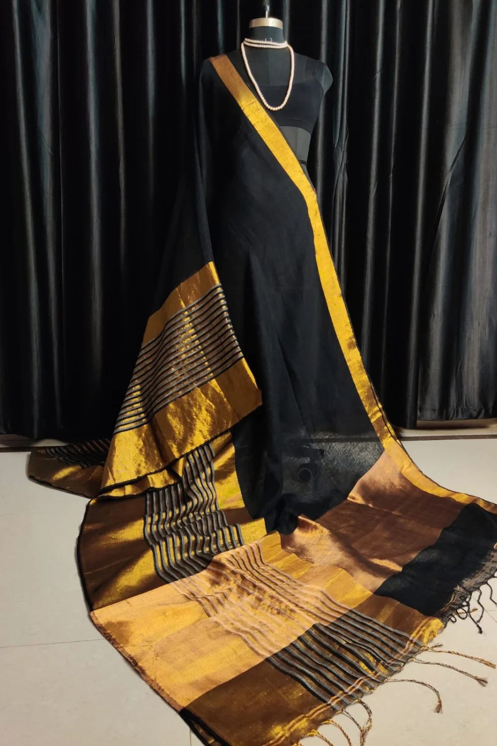 Linen Saree Collection