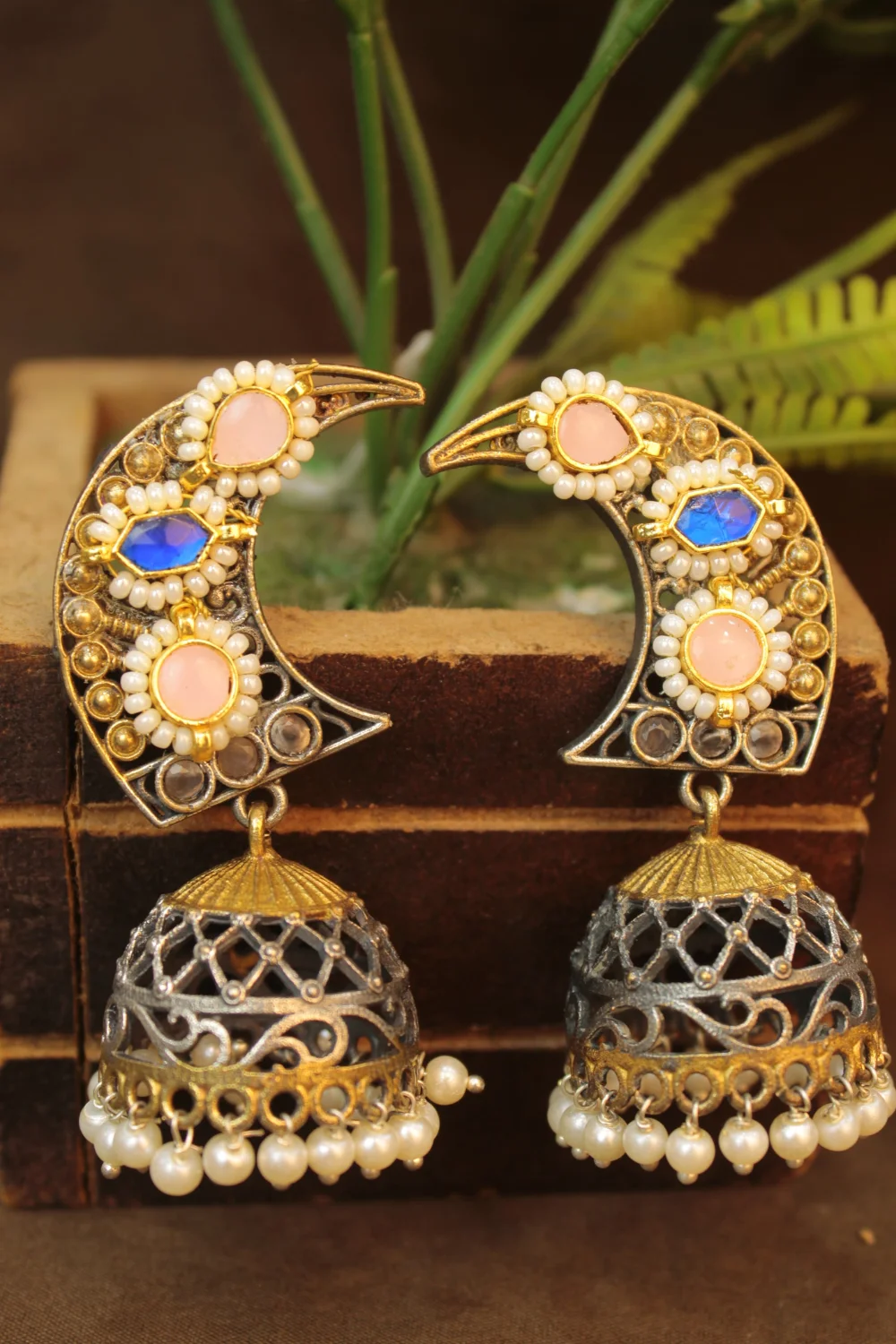 Graceful Silver Replica Monalisa Stone Pachi Fusion Jhumki Earring