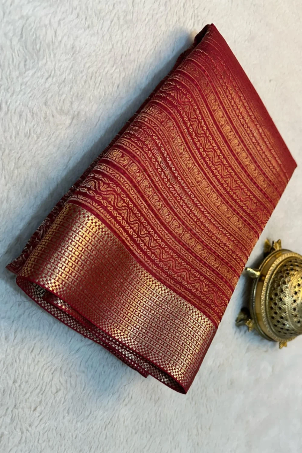 Aesthetic Semi Mysore Silk Saree With Fancy Border