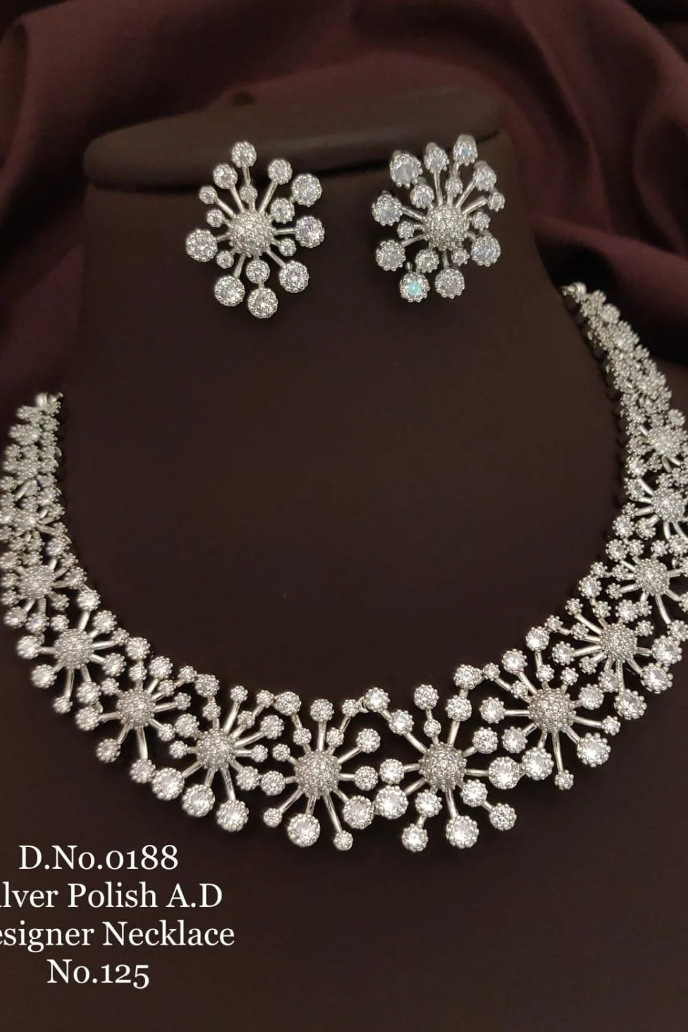 Elegant Silver Polished Designer Necklace