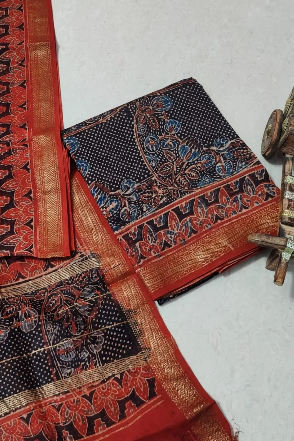 Classic Maheshwari Silk Suit Piece Sets