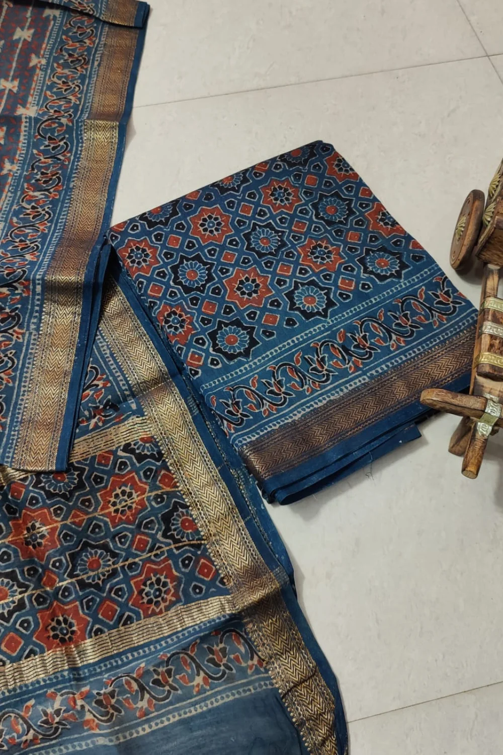 Stylish Maheshwari Silk Suit Piece Sets