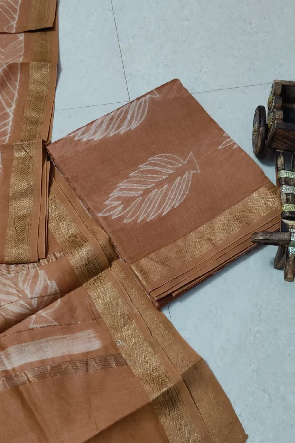 Vibrant Maheshwari Silk Suit Piece Set